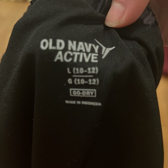 Old Navy Dolphin-Hem run shorts for girls - Picture 3 of 3